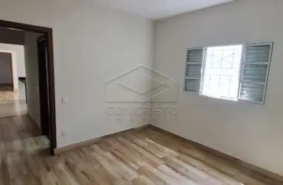 Casa com 2 quartos para alugar no Jardim América, Jaú 