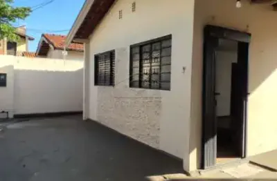 Casa com 2 dormitórios próximo ao panelão do redentor. baurur/sp