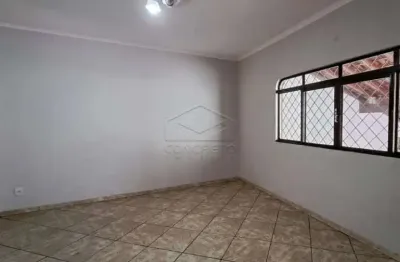 Casa com 3 quartos para alugar no Jardim Petrópolis, Bauru 