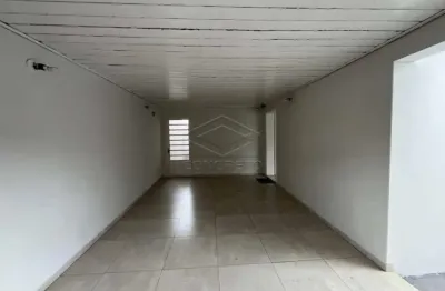 Casa com 3 dormitórios próximo a prefeitura, para locação comercial ou residencial.