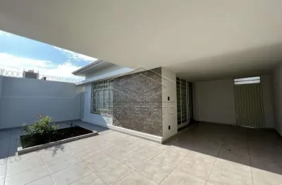 Casa com 3 quartos para alugar no Centro, Jaú 