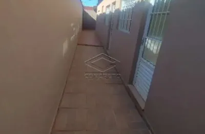 Casa com 2 quartos para alugar no Residencial Cestari, Barra Bonita 