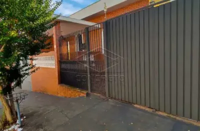 Casa com 4 quartos para alugar no Centro, Bauru 