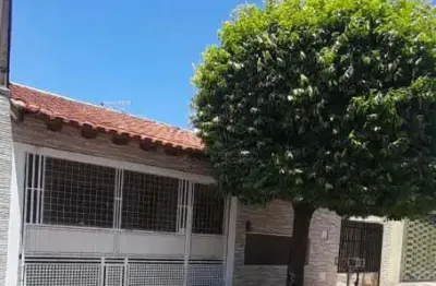 Casa com 3 quartos à venda no Jardim Eugênia, Bauru 