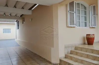 Casa com 3 quartos à venda na Vila Santa Therezinha de Menino Jesus, Botucatu 