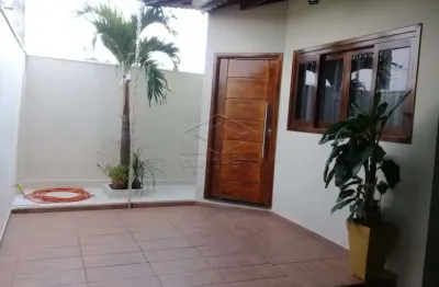 Casa com 3 quartos à venda no Lívia, Botucatu 