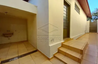 Casa com 3 quartos para alugar na Vila Hilst, Jaú 