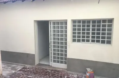 Casa com 2 quartos para alugar no Centro, Bauru 