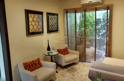 Casa comercial para alugar na Vila São Lúcio, Botucatu 