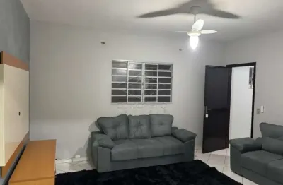 Casa com 2 quartos para alugar no Jardim Panorama, Botucatu 