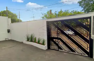 Casa com 3 quartos para alugar no Núcleo Habitacional José Regino, Bauru 