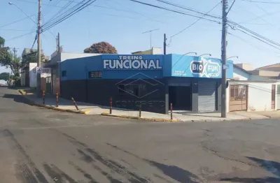 Salão comercial, presidente geisel, cerca de 90m² de esquina em localização privilegiada!!!!
