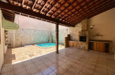 Casa com 4 quartos à venda no Parque Jardim Europa, Bauru 