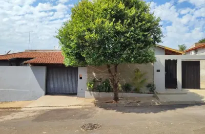 Casa com 3 quartos à venda no Parque das Nações, Bauru 