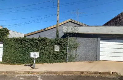 Casa com 3 quartos à venda na Vila Cordeiro, Bauru 