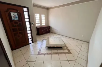 Casa com 4 quartos à venda no Jardim Ipê, Lençóis Paulista 