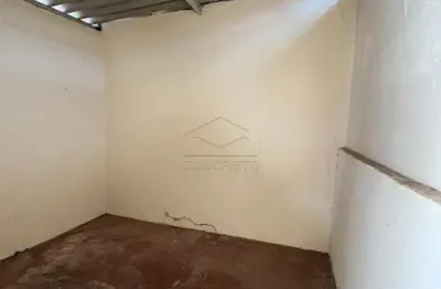Casa com 2 quartos para alugar na Vila Falcão, Bauru 