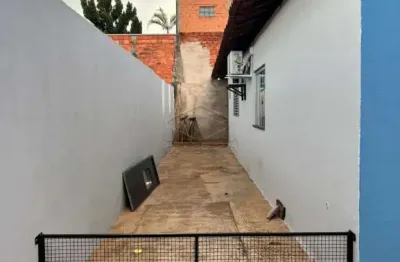 Casa com 2 quartos à venda no Conjunto Habitacional Maestro Júlio Ferrari, Lençóis Paulista 