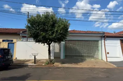 Excelente residência de 2 dormitórios completa em armários