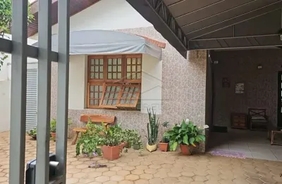 Casa com 3 dormitórios e edicula - próximo a usp e bauru shopping