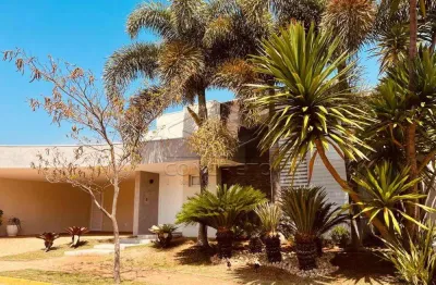 Casa em condomínio fechado com 3 quartos para alugar no Residencial Lago Sul, Bauru 