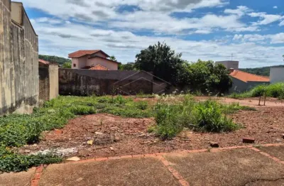 Prédio à venda no Jardim Antonina, Jaú 