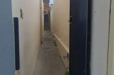 Casa de fundo - 01 quarto - 01 banheiro - jardim cruzeiro do sul