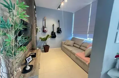 Amplo apartamento reformado em copacabana | 3 quartos + dependência | 1 suíte