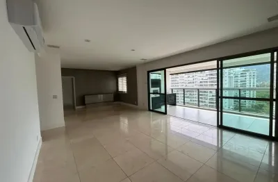 Avenida Flamboyants da Península, 60, Barra da Tijuca - Rio de Janeiro, Rio de Janeiro