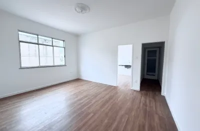 Imóvel para venda possui 98 metros quadrados com 3 quartos em Tijuca - Rio de Janeiro - RJ