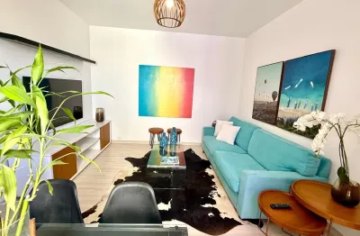 Viva a experiência de morar a poucos passos da praia mais famosa do Brasil!