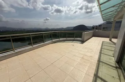 Cobertura exclusiva com vista deslumbrante para a lagoa e toda a península – condomínio saint barth, barra da tijuca