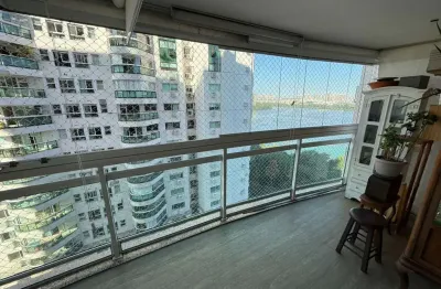 Quatro paredes imobiliária vende – península fit  apartamento impecável à venda no península fit! unidade de 3 qts sendo 1 suíte, 100m2, localizada em
