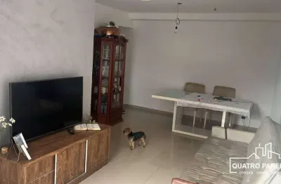 Quatro paredes vende excelente apartamento na abm – associação bosque marapendi, com direito a clube exclusivo e ônibus para o centro da cidade, shopp