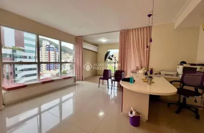 Sala comercial à venda na rua demétrio ribeiro, 51, centro, florianópolis, 39 m2 por r$ 900.000