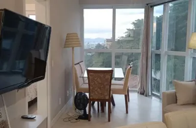 Apartamento com 1 quarto à venda na rua irmão joaquim, 226, centro, florianópolis, 47 m2 por r$ 750.000