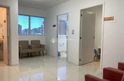 Sala comercial à venda na rua santos dumont, 182, centro, florianópolis, 77 m2 por r$ 1.200.000