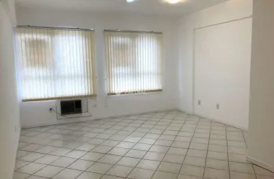 Sala comercial à venda na rua lauro linhares, 2123, trindade, florianópolis, 26 m2 por r$ 175.000
