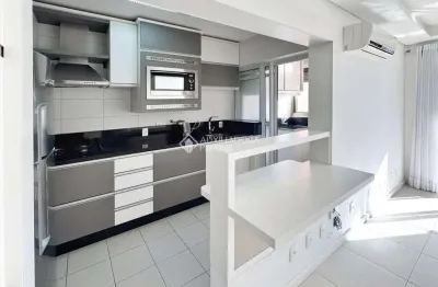 Apartamento com 2 quartos à venda na rua jairo callado, 101, centro, florianópolis, 70 m2 por r$ 985.000