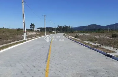 Terreno à venda na joão de araújo, 1, sambaqui, imbituba, 304 m2 por r$ 110.000