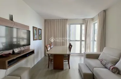Apartamento com 2 quartos à venda na rua almirante lamego, 747, centro, florianópolis, 77 m2 por r$ 999.000
