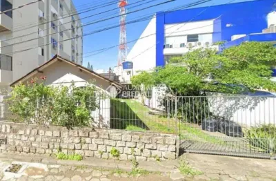Casa com 3 quartos à venda na rua salomé damázio jacques, 22, trindade, florianópolis, 130 m2 por r$ 1.750.000