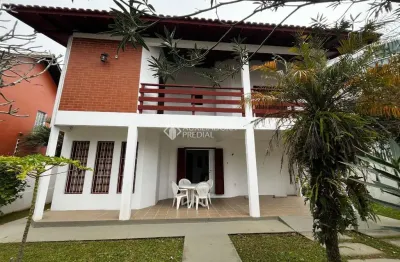 Casa com 5 quartos à venda na rua berta lutz, 159, cachoeira do bom jesus, florianópolis, 266 m2 por r$ 4.000.000