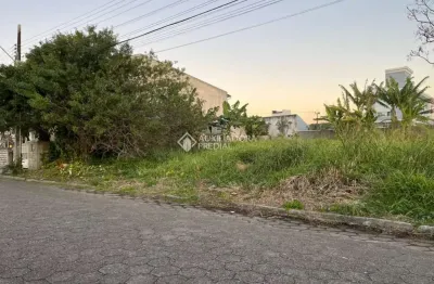 Terreno à venda na rua maria geraldina ramos, carianos, florianópolis, 720 m2 por r$ 1.500.000