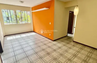 Apartamento com 3 quartos à venda na rua luiz oscar de carvalho, 149, trindade, florianópolis, 67 m2 por r$ 530.000