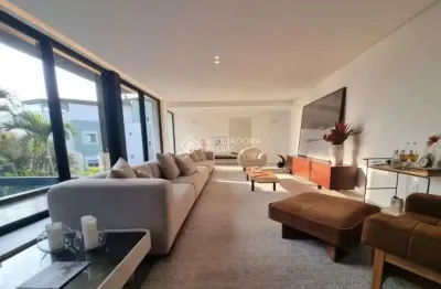 Casa em condomínio fechado com 3 quartos à venda na rodovia haroldo soares glavan, 3321, cacupé, florianópolis, 484 m2 por r$ 8.900.000