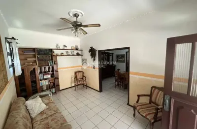 Casa com 2 quartos à venda na Rua José da Costa Vaz, 46, Praia Comprida, São José, 130 m2 por R$ 1.900.000