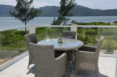 Casa com 1 quarto à venda na andaia, 100, enseada de brito, palhoça, 360 m2 por r$ 2.000.000