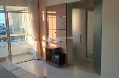 Apartamento com 2 quartos à venda na avenida governador jorge lacerda, 283, campinas, são josé, 64 m2 por r$ 540.000