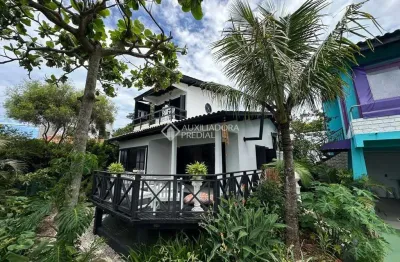 Casa com 2 quartos à venda na Servidão Nilson Pereira da Cunha, 220, Ingleses do Rio Vermelho, Florianópolis, 70 m2 por R$ 954.000